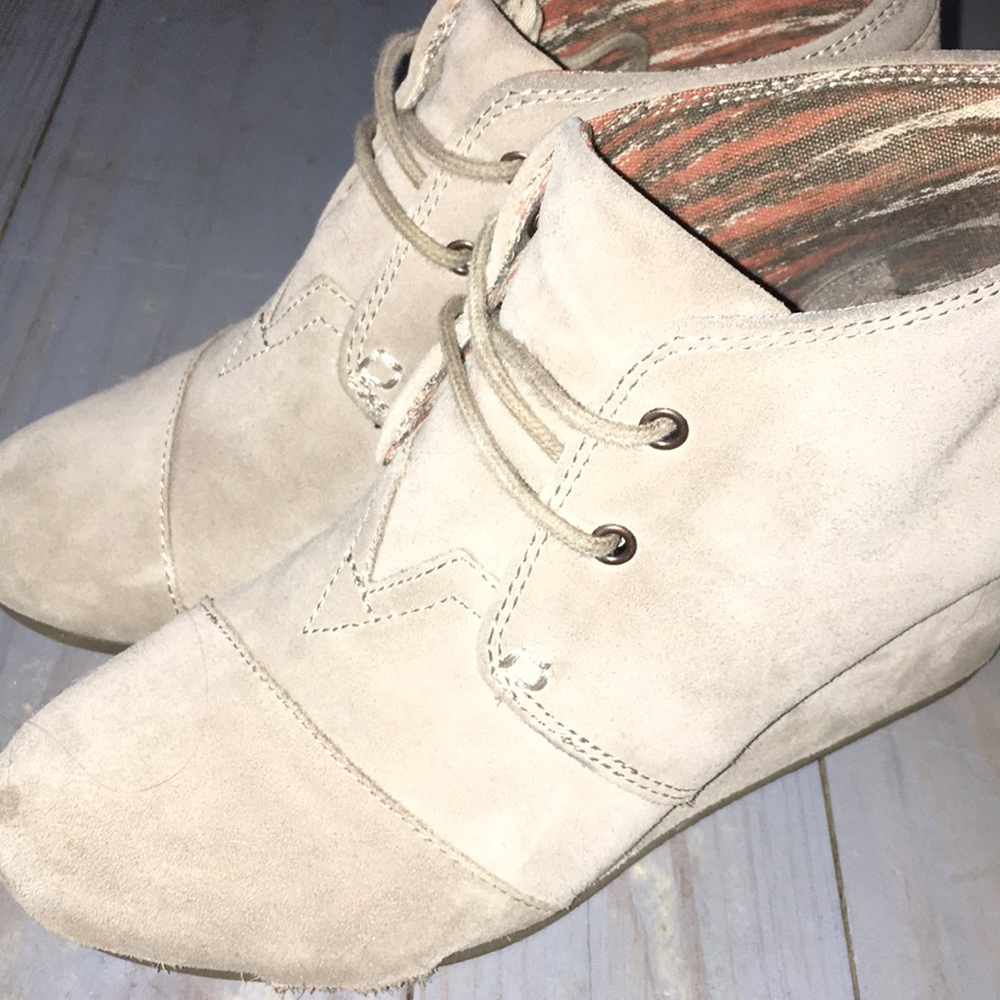 Tan suede boots
